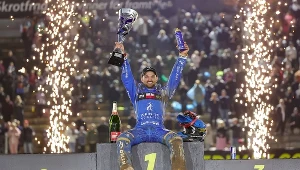 Bartosz Zmarzlik wygrywa w Malilli