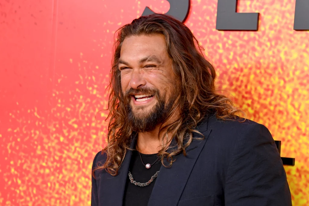 Jason Momoa założył zespół i coveruje gigantów rocka oraz metalu