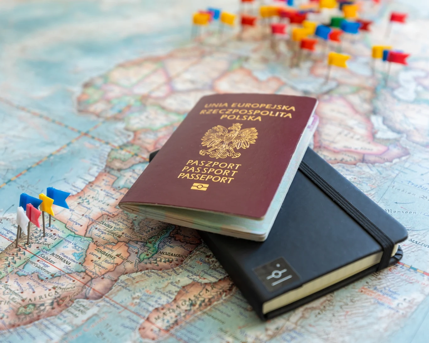 Rosną stawki opłat konsularnych. Zmiany od stycznia Wybierasz się na zagraniczne wakacje? Lepiej sprawdź ważność paszportu