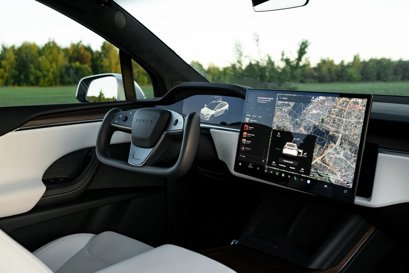 Tesla Model X Long Range Tesla Model X Long Range