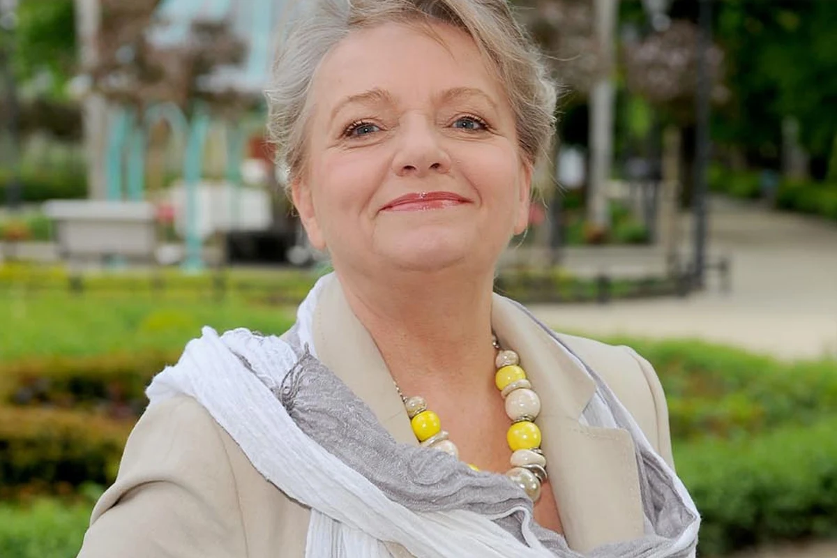 Anna Seniuk Anna Seniuk