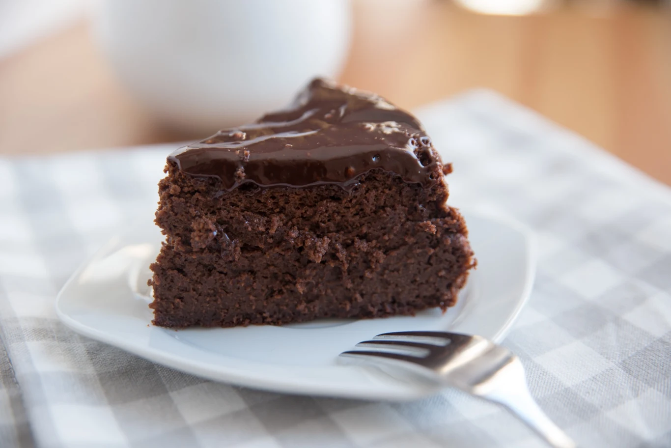 Ciasto czekoladowe wychodzi bardzo wilgotne i mięciutkie Ciasto czekoladowe wychodzi bardzo wilgotne i mięciutkie