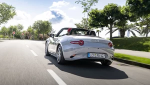 Tak jeździ Mazda MX-5 po liftingu. Jest świetna, ale pół litra robi różnicę