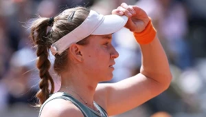 5:2 dla Rybakiny i nagły zryw rywalki. Tokijska pogromczyni Świątek za burtą