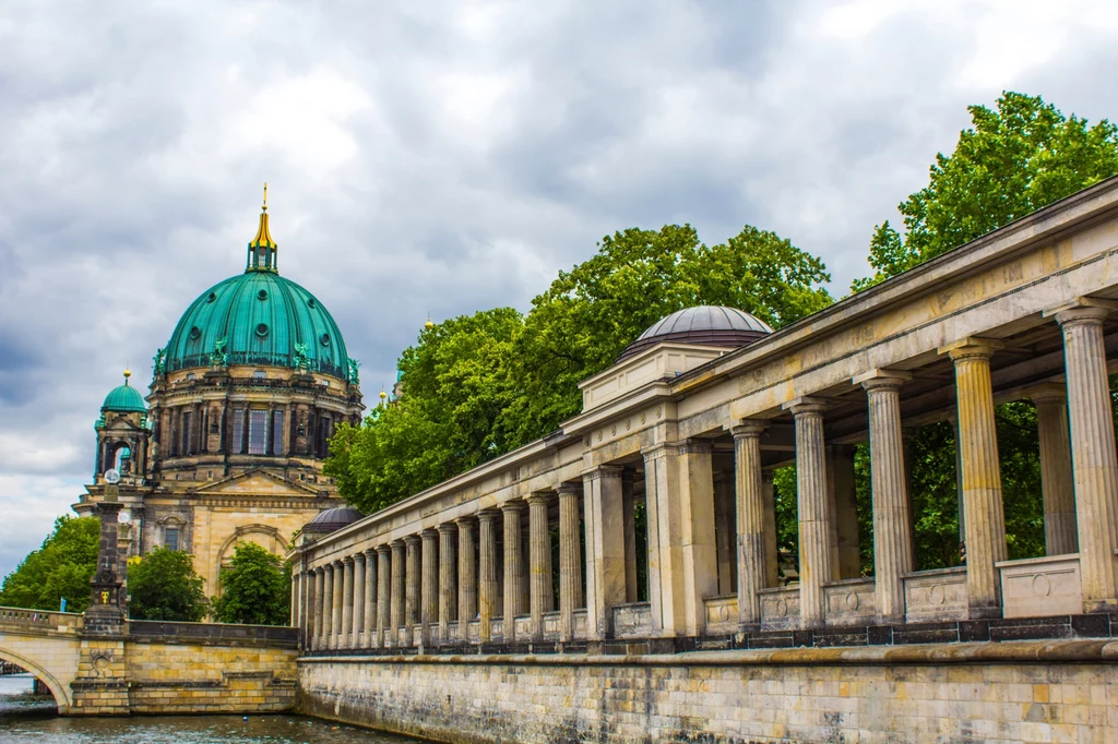  Berlin oferuje wiele innych atrakcji, w postaci ciekawych miejsc, jak i wydarzeń czasowych.