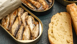 Jeśli wcześniej omijaliście małe ryby, warto spróbować włączyć je do diety