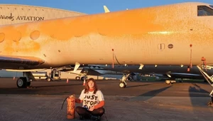 Aktywiści klimatyczni z organizacji Just Stop Oil wdarli się na prywatne lotnisko i pomalowali farbą z gaśnic dwa samoloty. Myśleli, że jest tam maszyna Taylor Swift
