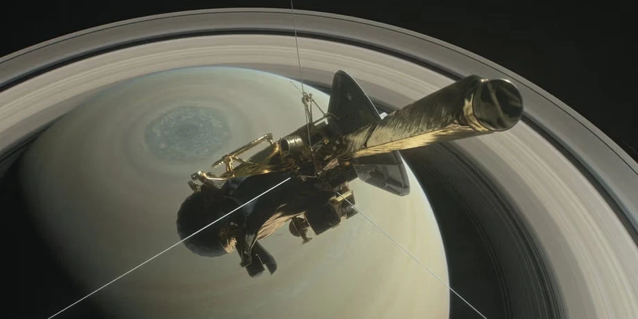 Sonda Cassini, która badała Saturna przez wiele lat.