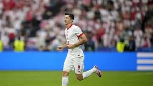 Stadion ryknął, bo wszedł wreszcie Lewandowski. Wtedy zaczęły się problemy