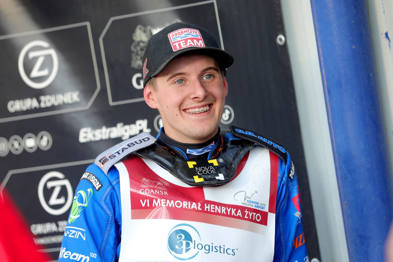 Uśmiechnięty Wiktor Przyjemski. Uśmiechnięty Wiktor Przyjemski.