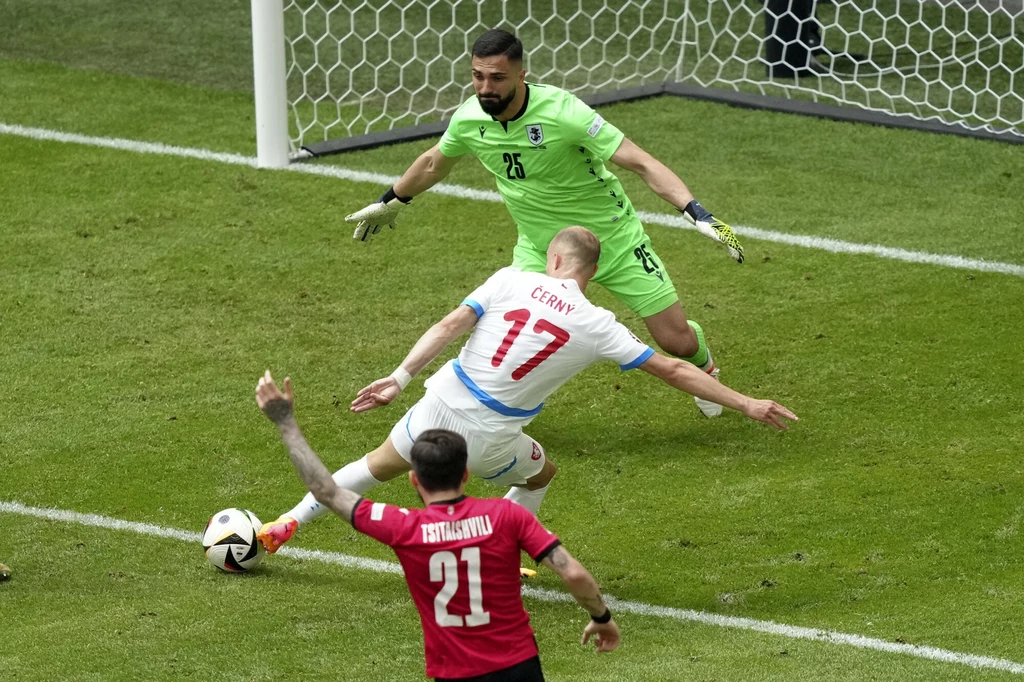Gruzja w meczu z Czechami na Euro 2024