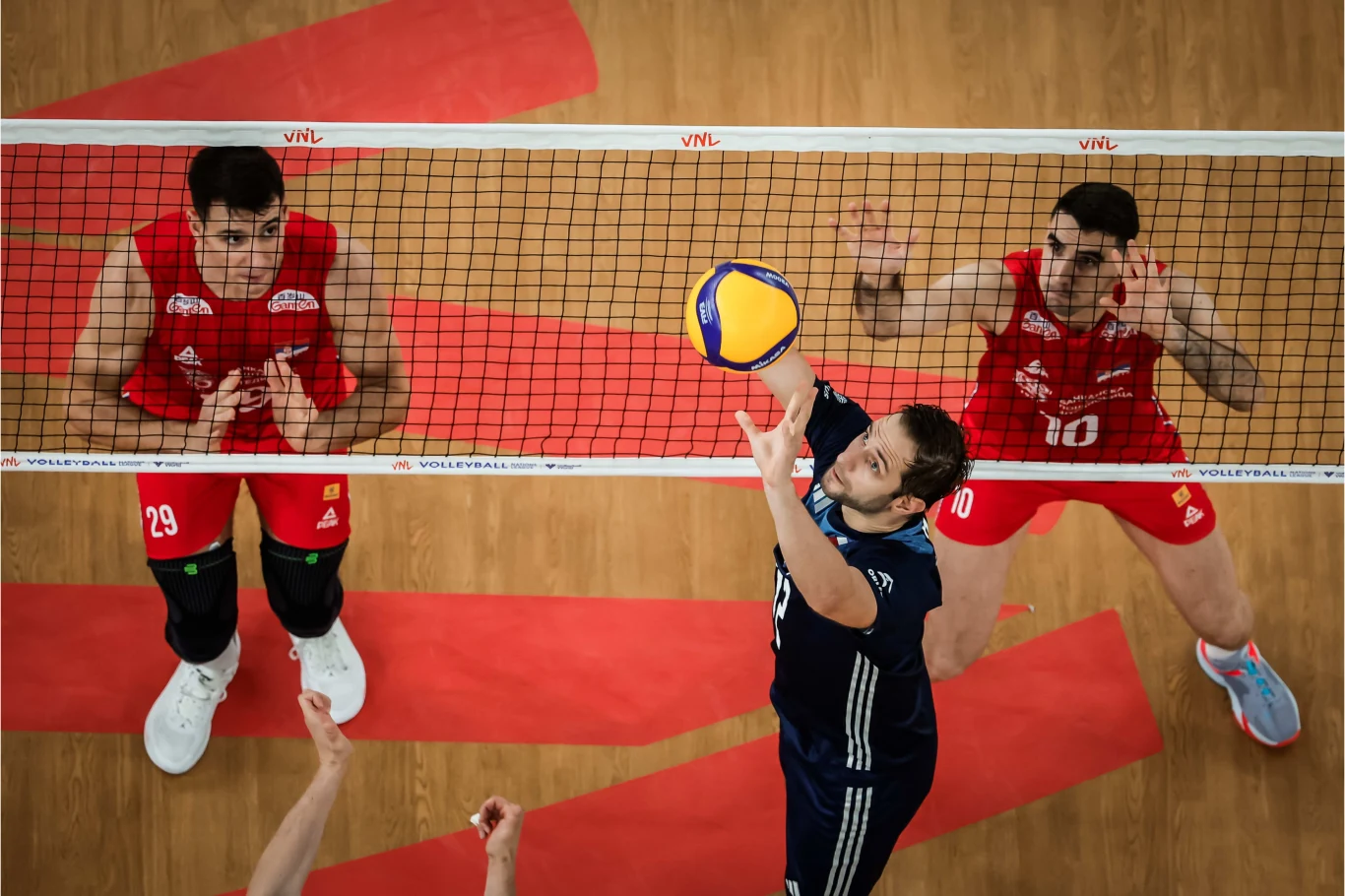 Grzegorz Łomacz był podstawowym rozgrywającym polskiej drużyny w meczu z Serbią