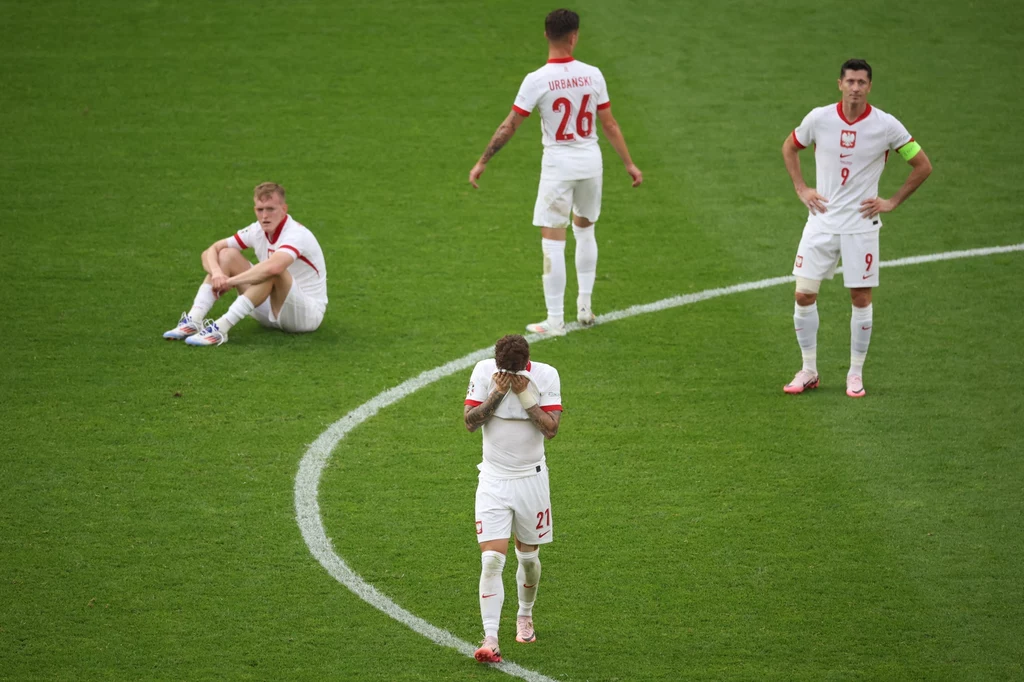 Polacy po dwóch meczach Euro 2024 już wiedzą, że jadą do domu Polacy po dwóch meczach Euro 2024 już wiedzą, że jadą do domu