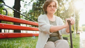 Spada poziom witaminy D, z kości "ulatuje" wapń. Zmiany już po czterdziestce 