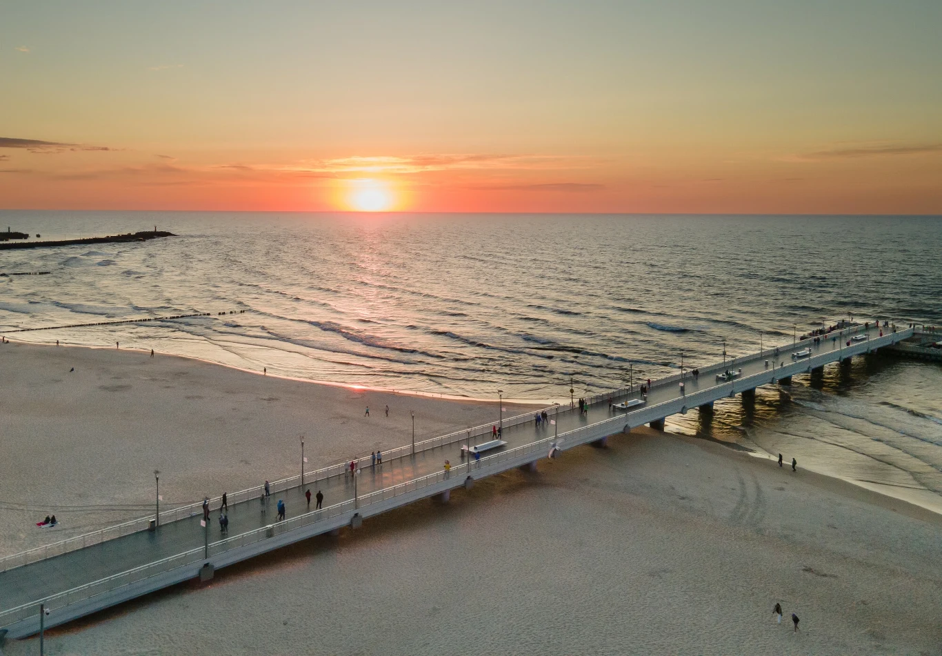 Kołobrzeg słynie z pięknych plaż