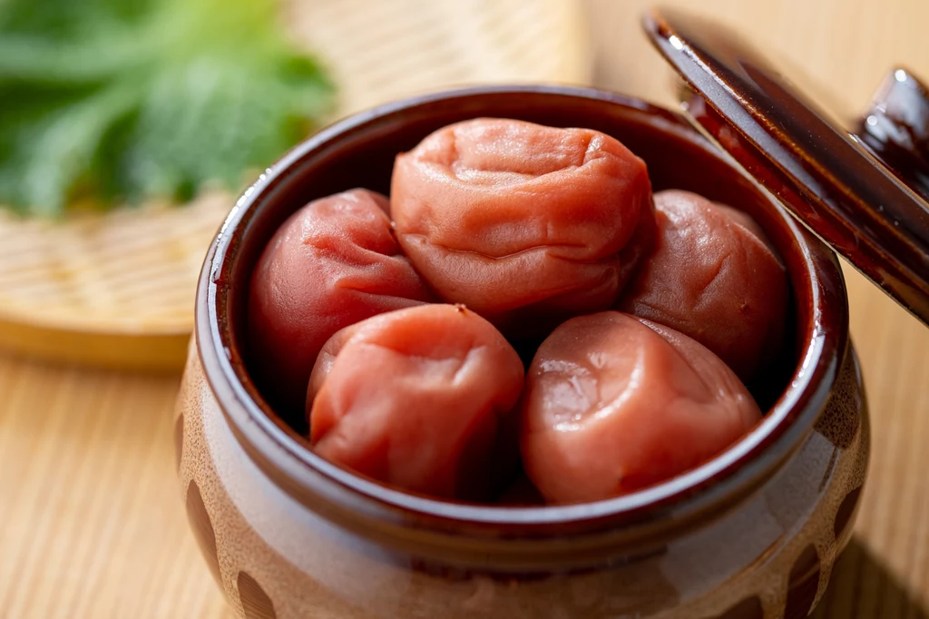 Śliwki umeboshi zawierają mnóstwo witamin i mikroelementów