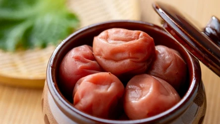 Śliwki umeboshi zawierają mnóstwo witamin i mikroelementów