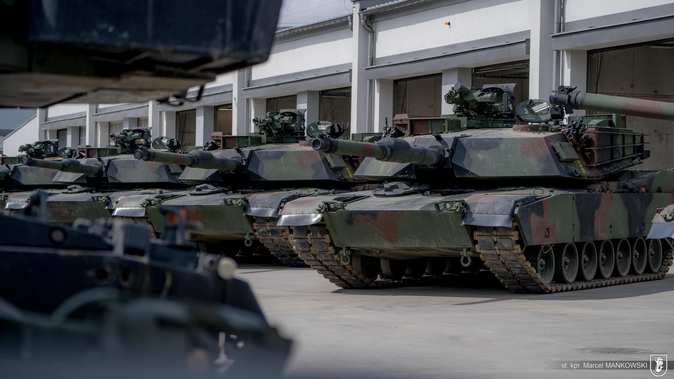 Czołgi Abrams w 1. Warszawskiej Brygadzie Pancernej. 