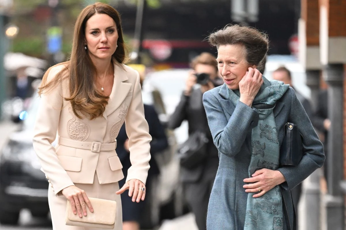 Księżniczka Anna mogła liczyć na wsparcie rodziny, między innymi księżnej Kate Księżniczka Anna mogła liczyć na wsparcie rodziny, między innymi księżnej Kate