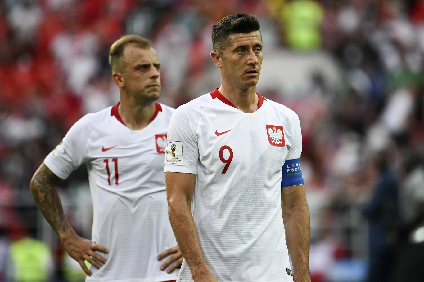 Robert Lewandowski (na pierwszym planie) z dużą klasą pożegnał Kamila Grosickiego Robert Lewandowski (na pierwszym planie) z dużą klasą pożegnał Kamila Grosickiego
