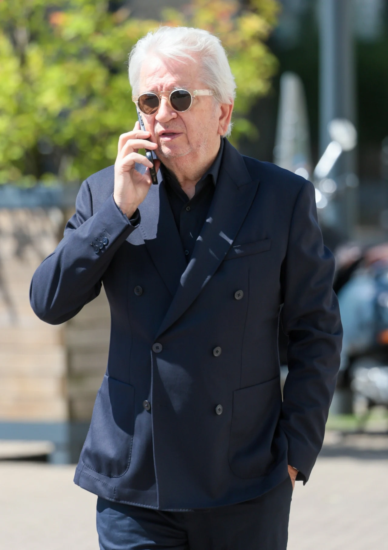 Juliusz Machulski na pogrzebie Arkadiusza Tomiaka Juliusz Machulski na pogrzebie Arkadiusza Tomiaka