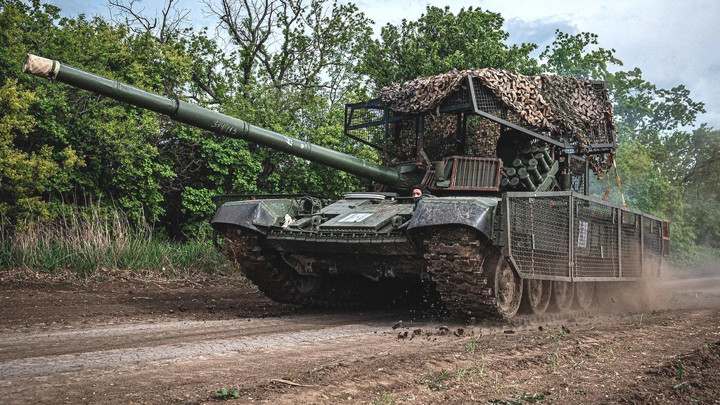 Ukraińcy dostali od Polaków czołg PT-91 Twardy. Chwalą się nim w boju