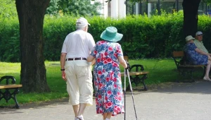 Emerytura bez lat pracy. Część seniorów może dostać pieniądze bez zawodowego doświadczenia. 