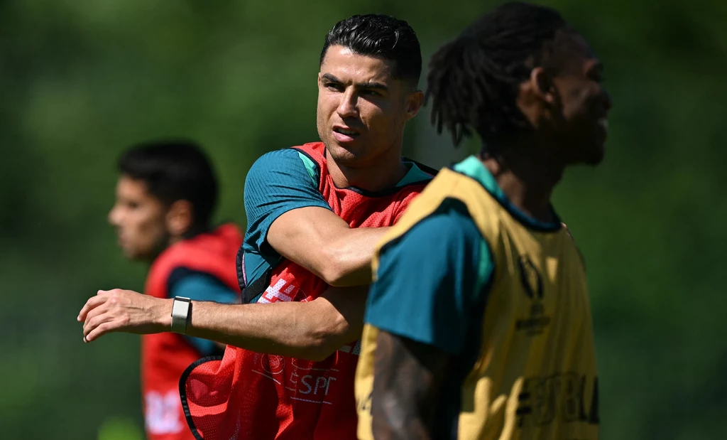 Cristiano Ronaldo Cristiano Ronaldo