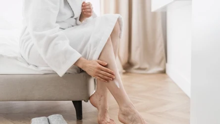 W prosty sposób możemy zmniejszyć widoczność pajączków na nogach