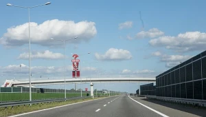 Przetarg na prace budowlane dotyczące poszerzenia autostrady A2 pomiędzy Warszawą a Łodzią o dodatkowe pasy ruchu może zostać ogłoszony w przyszłym roku. Zdj. ilustracyjne