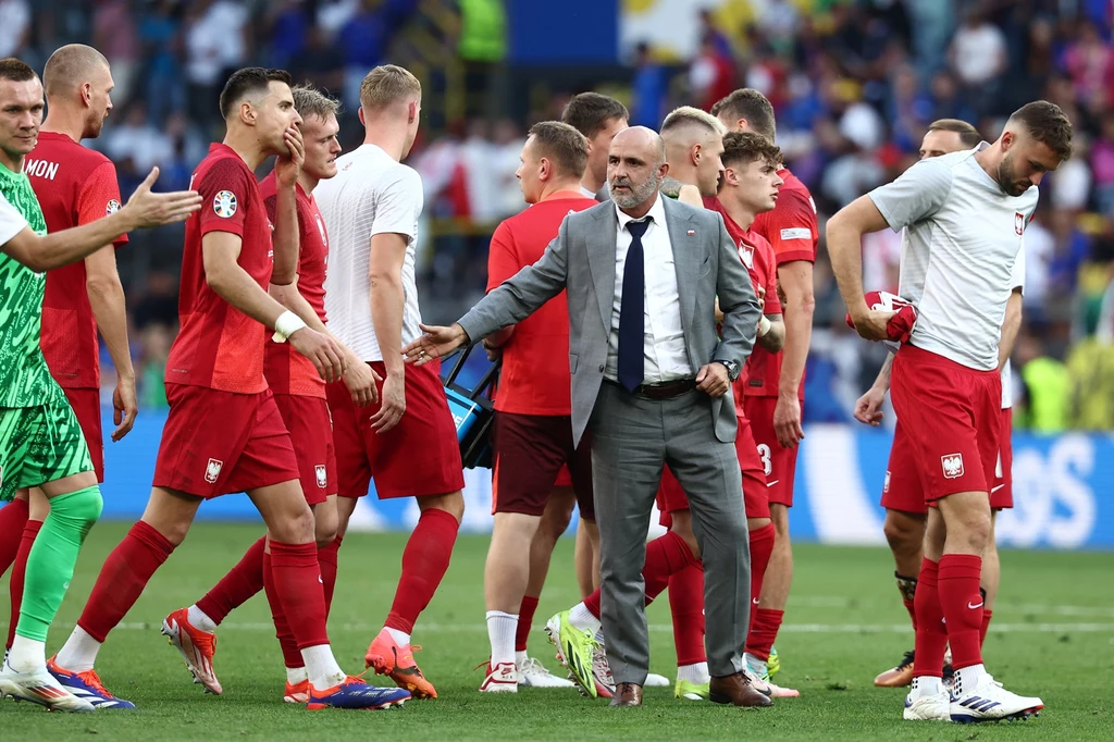 Reprezentacja Polski i Michał Probierz zakończyli już udział w Euro 2024, ale czekają ich kolejne wyzwania Reprezentacja Polski i Michał Probierz zakończyli już udział w Euro 2024, ale czekają ich kolejne wyzwania