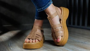 Szukasz obuwia, które założysz każdego ciepłego letniego dnia na co dzień, spotkanie z przyjaciółmi czy inne niezobowiązujące wydarzenie?