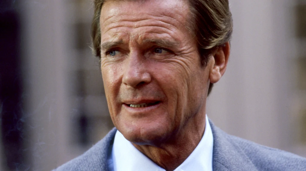 Roger Moore w 1984 roku Roger Moore w 1984 roku