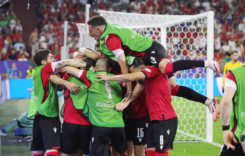 Gruzja wywalczyła historyczny awans do fazy pucharowej Euro Gruzja wywalczyła historyczny awans do fazy pucharowej Euro