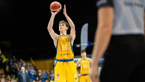 Jakub Szumert zaliczył swój debiutancki sezon w PLK w barwach Krajowej Grupy Spożywczej Arce Gdynia