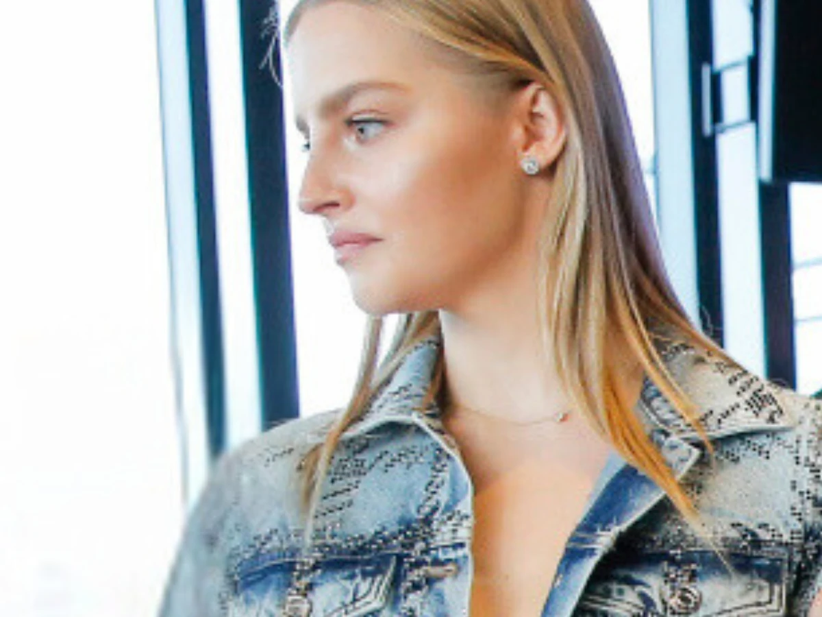 Karolina Pisarek Karolina Pisarek