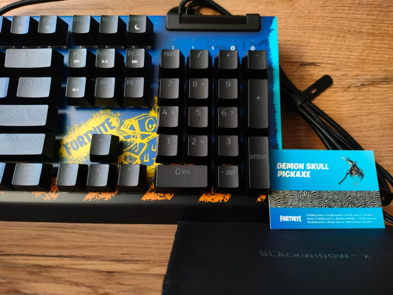 Razer BlackWidow V4 X Fortnite