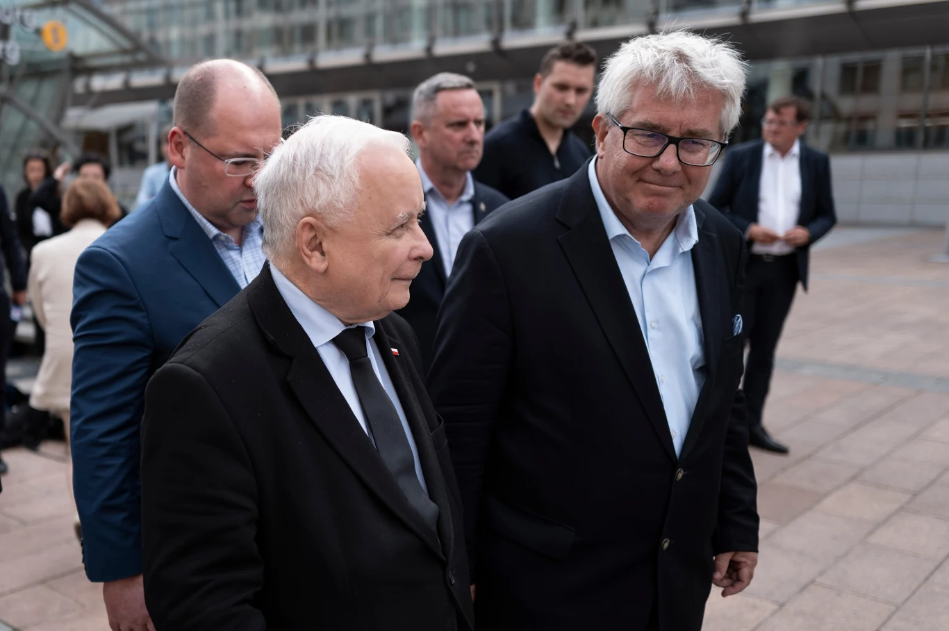 Blisko 100 tys. złotych będą kosztować PiS banery Ryszarda Czarneckiego Blisko 100 tys. złotych będą kosztować PiS banery Ryszarda Czarneckiego