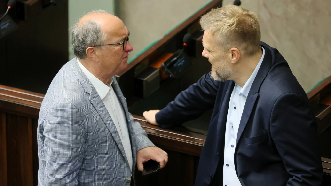 Włodzimierz Czarzasty i Adrian Zadnberg. Fatalne wyniki wyborcze i napięta atmosfera wewnątrz partii zmuszają Lewicę do ostrzejszej walki o swoje interesy w rządzie Włodzimierz Czarzasty i Adrian Zadnberg. Fatalne wyniki wyborcze i napięta atmosfera wewnątrz partii zmuszają Lewicę do ostrzejszej walki o swoje interesy w rządzie