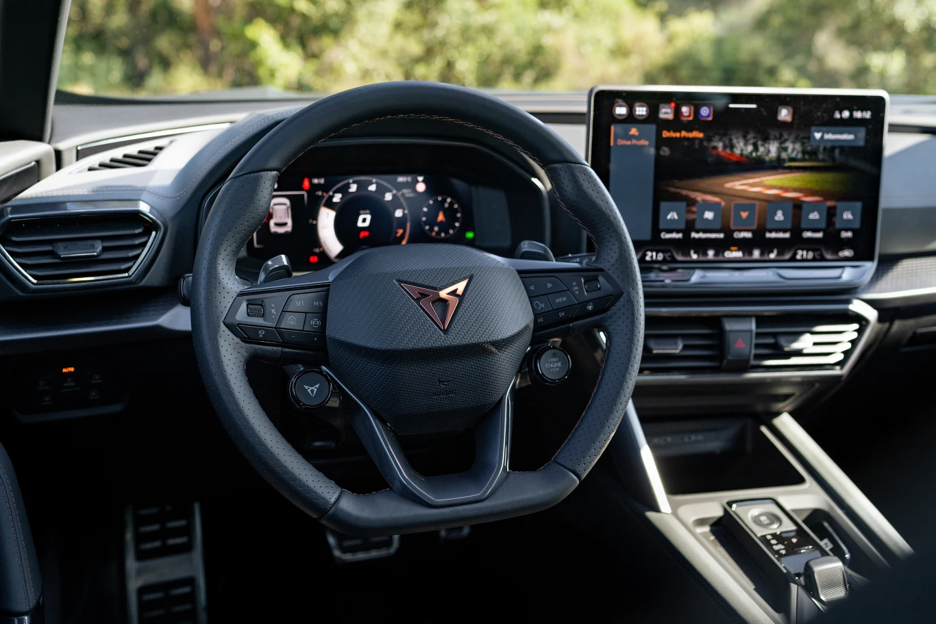 Nowa Cupra Formentor VZ Nowa Cupra Formentor VZ