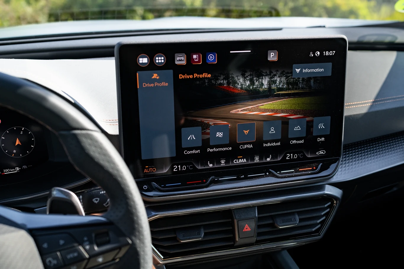 Nowa Cupra Formentor VZ Nowa Cupra Formentor VZ