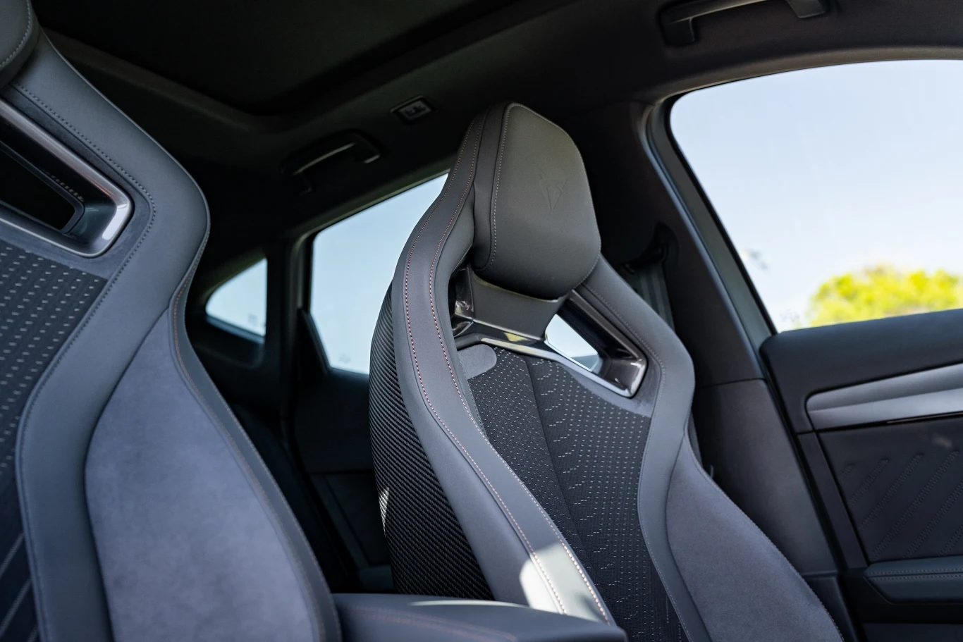 Nowa Cupra Formentor VZ Nowa Cupra Formentor VZ