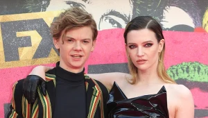 Thomas Brodie-Sangster i Talulah Riley 