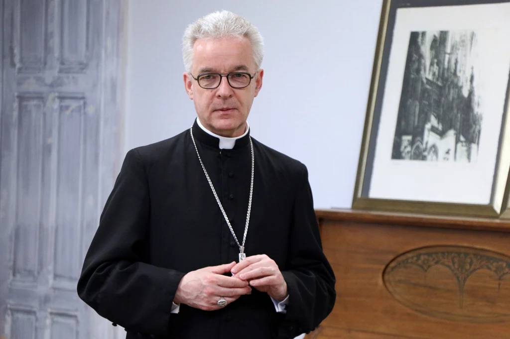 Biskup polowy Wojska Polskiego Wiesław Lechowicz zaapelował do władz Muzeum II Wojny Światowej Biskup polowy Wojska Polskiego Wiesław Lechowicz zaapelował do władz Muzeum II Wojny Światowej
