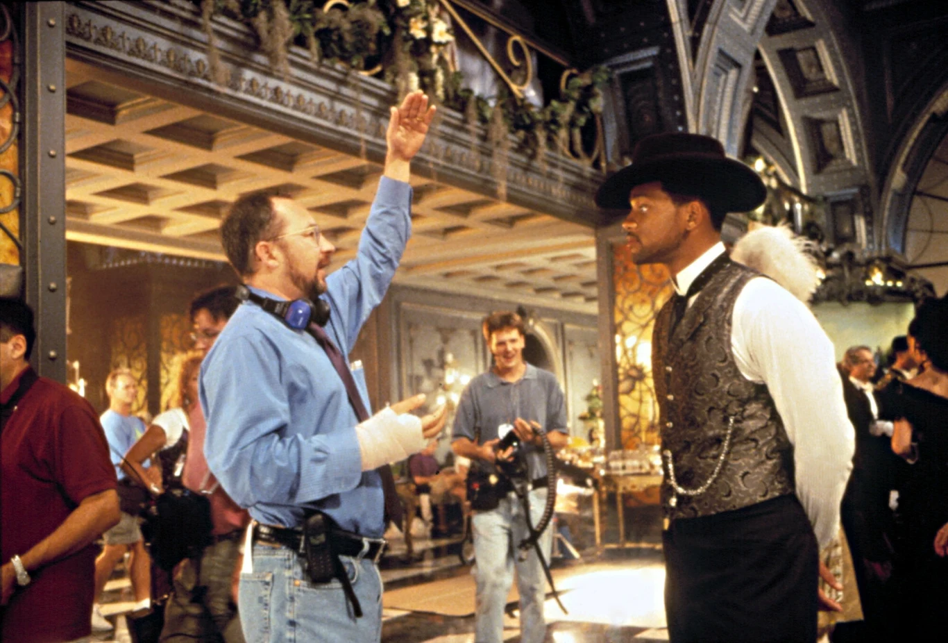 Barry Sonnenfeld i Will Smith na planie filmu "Bardzo Dziki Zachód" Barry Sonnenfeld i Will Smith na planie filmu "Bardzo Dziki Zachód"