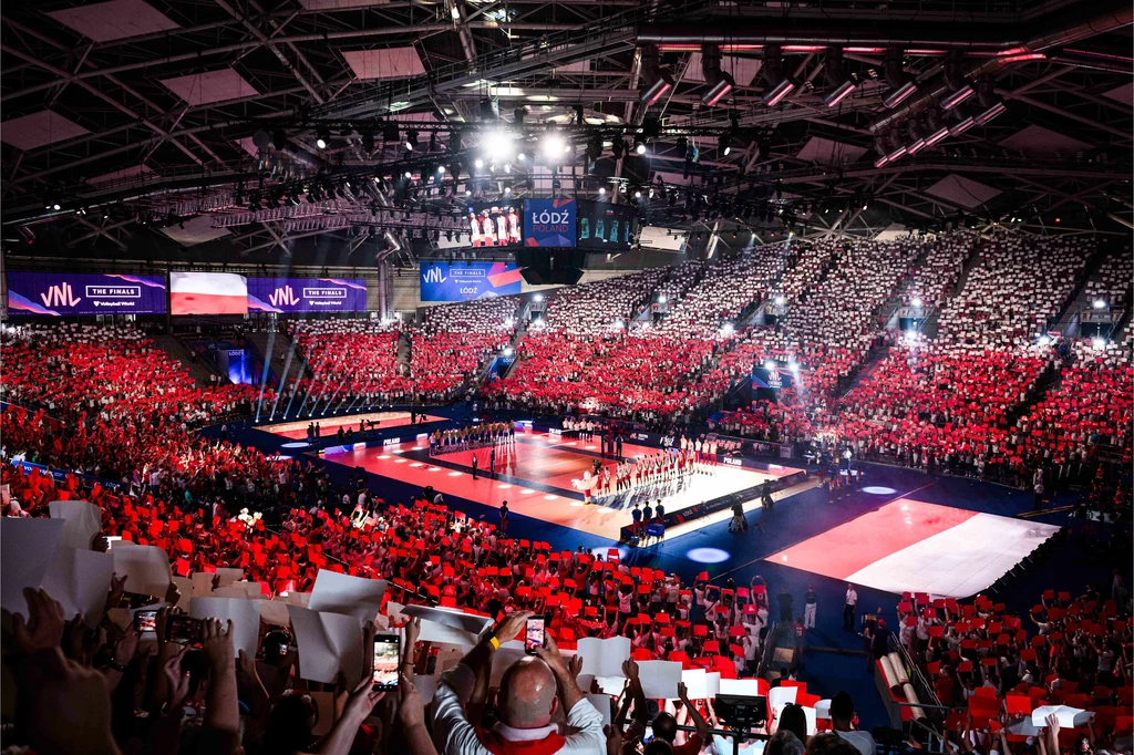 Atlas Arena wypełniła się kibicami na mecz Polska - Słowenia Atlas Arena wypełniła się kibicami na mecz Polska - Słowenia