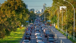 Bardziej ekologiczna jazda po Warszawie. Od 1 lipca obowiązują nowe zasady