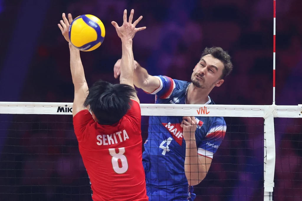Mecz Japonia - Francja, atakuje Jean Patry Mecz Japonia - Francja, atakuje Jean Patry