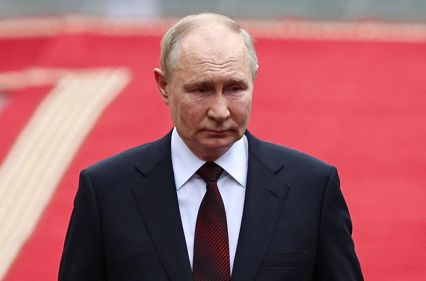 Władimir Putin przyjął "wyniszczającą" taktykę. Nie chce się spieszyć Władimir Putin przyjął "wyniszczającą" taktykę. Nie chce się spieszyć