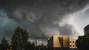 Alert RCB z powodu burz wydano dla części trzech województw na południowym wschodzie kraju